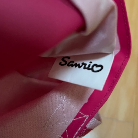 Hello Kitty Hot Pink Tote Bag - Picture 8 of 9